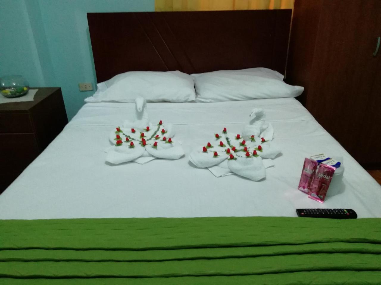 Hotel Nuevo Amanecer Puerto Chicama Eksteriør billede